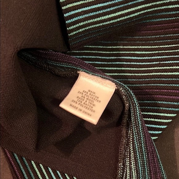 St. John Multi Ribbed Fitted Tank Top, Womens M - Picture 7 of 7